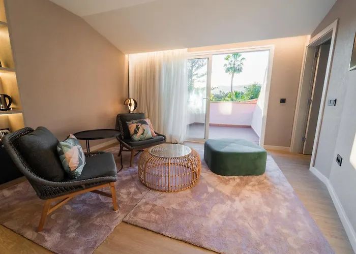 ホテル タブリエンテ S C テネリフェ サンタクルスデテネリフェ